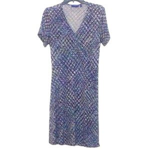 🌞 Apt 9 blue & white black lines in this short sleeve v-neck midi dress M